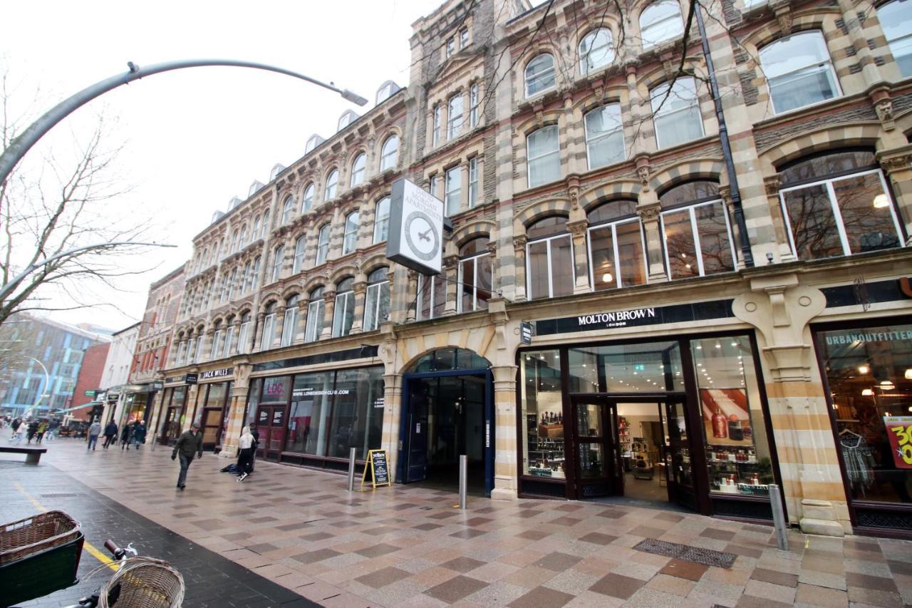 No 2 Under The Clock By Ssw - 2Br, Right In The City Centre, Sleeps 6 Cardiff Exterior foto
