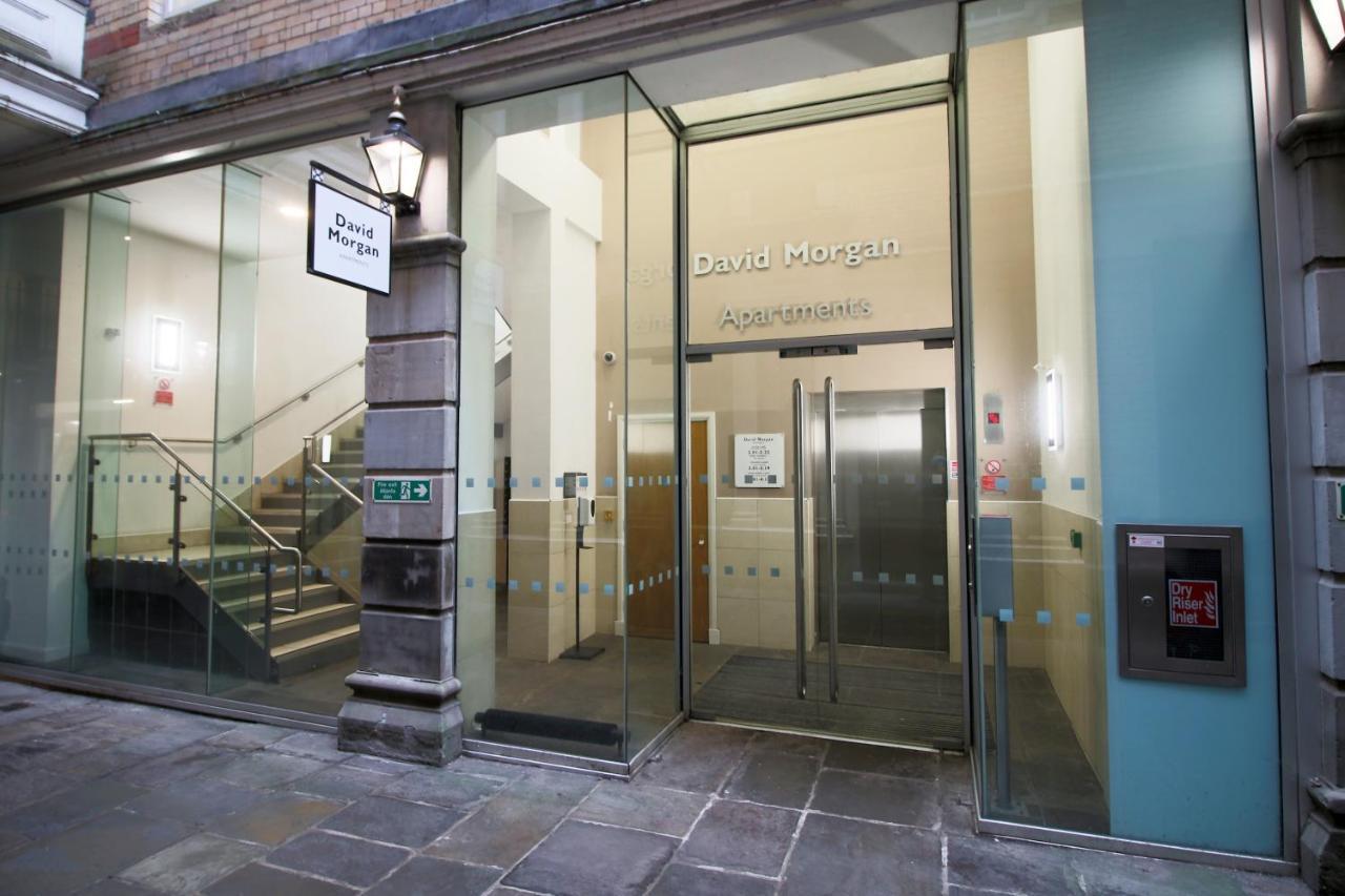 No 2 Under The Clock By Ssw - 2Br, Right In The City Centre, Sleeps 6 Cardiff Exterior foto